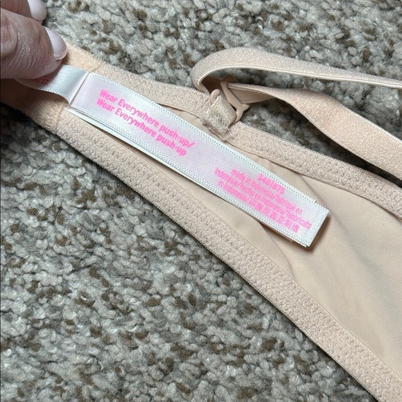 Victoria’s Secret PINK wear everywhere push up bra Beige Nude 34B - Picture 5 of 5